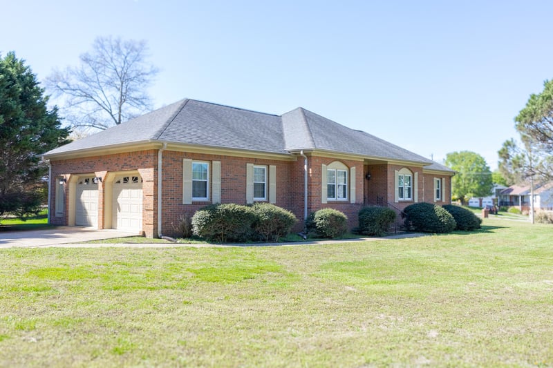 300 Morning Side Dr, Rossville, GA 30741