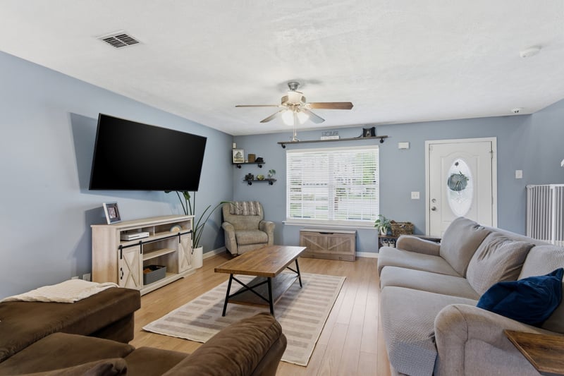 305 Canal Ct, Hermitage, TN 37076