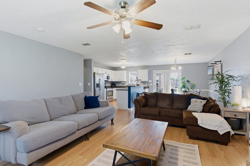 305 Canal Ct, Hermitage, TN 37076