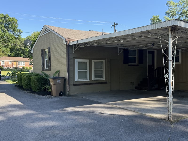 340 Foxglove Dr, Nashville, TN 37211