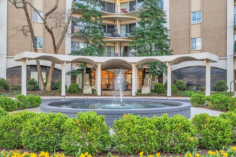 4215 Harding Pike #402, Nashville, TN 37205