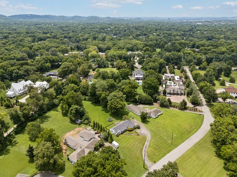 4215 Morriswood Dr, Nashville, TN 37204
