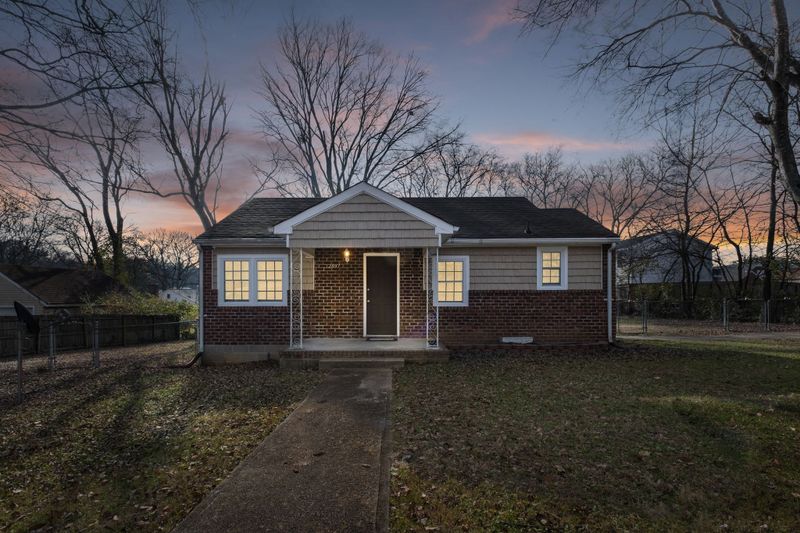 2837 Brunswick Dr, Nashville, TN 37207