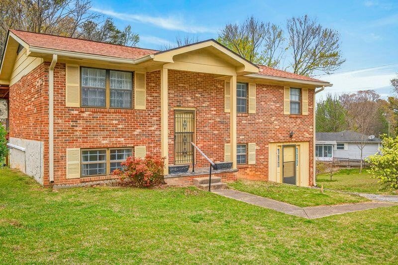 630 Hurtt Rd, Chickamauga, GA 30707