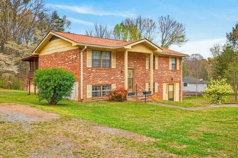 630 Hurtt Rd, Chickamauga, GA 30707