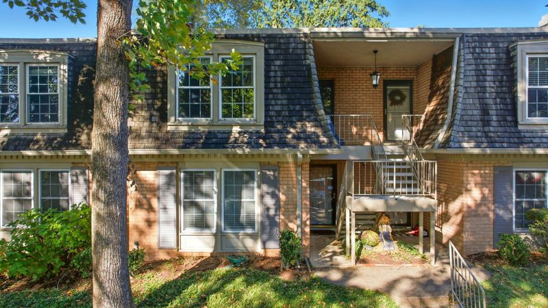 3000 Hillsboro Pike #8, Nashville, TN 37215