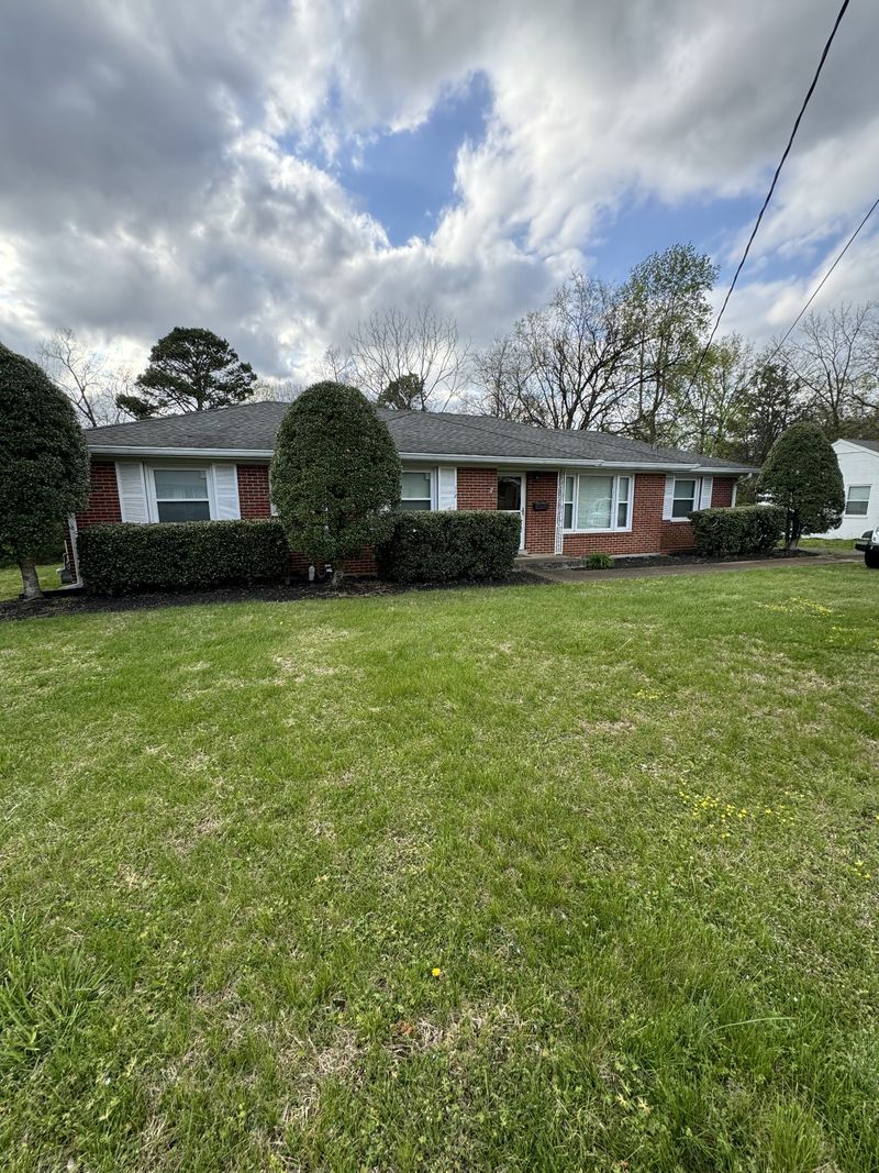 118 W Meade Dr, Lebanon, TN 37087