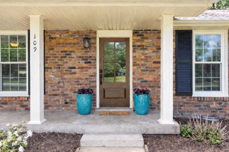 109 Pine Circle Dr, Franklin, TN 37069