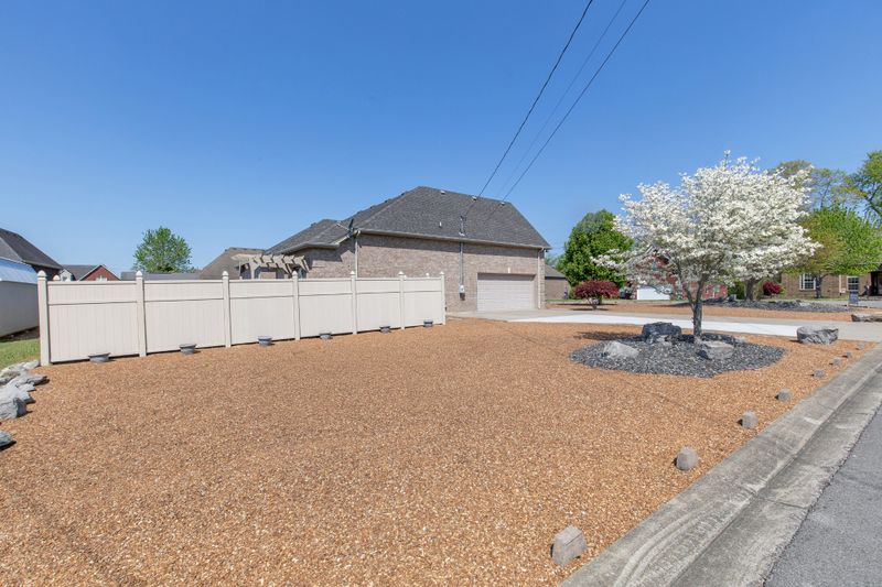 8020 Dave Way, Smyrna, TN 37167