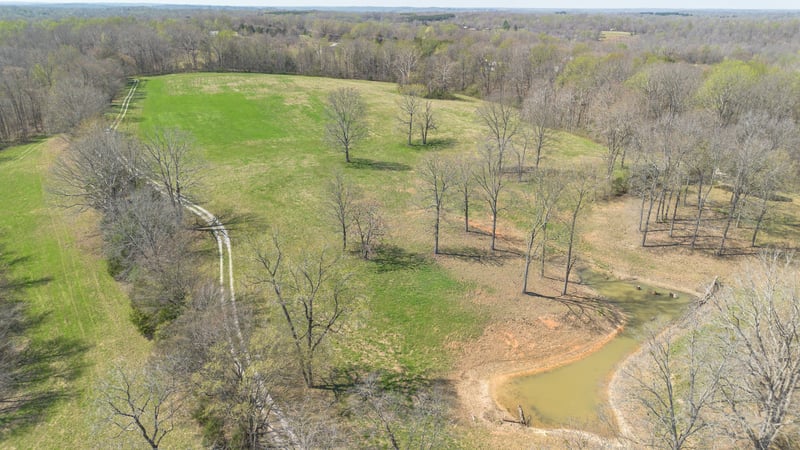 1904 Millers Chapel Rd, Charlotte, TN 37036