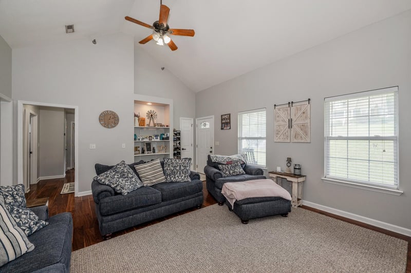 610 Eagle View Dr, Ringgold, GA 30736