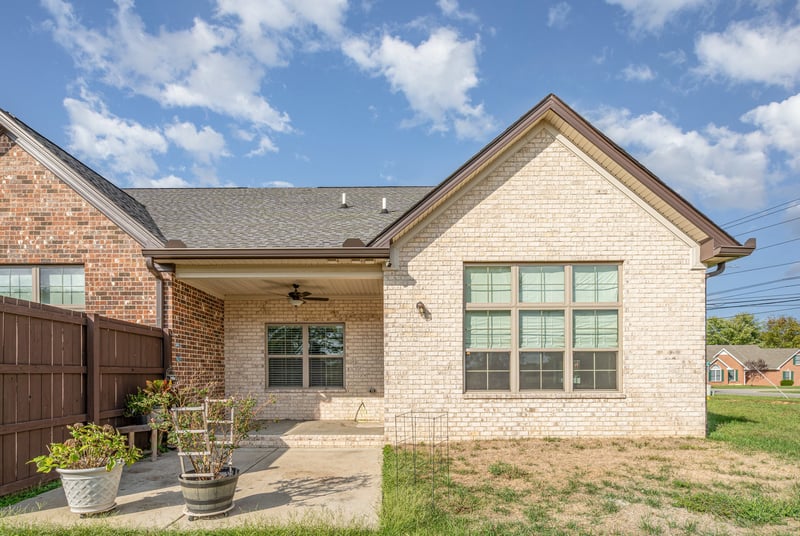412 W Foxrun, Springfield, TN 37172