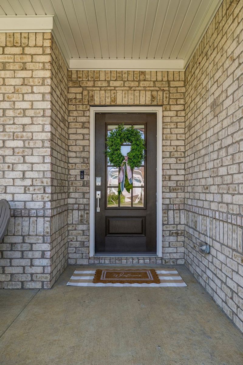 421 Wind Dance Dr, Lebanon, TN 37087