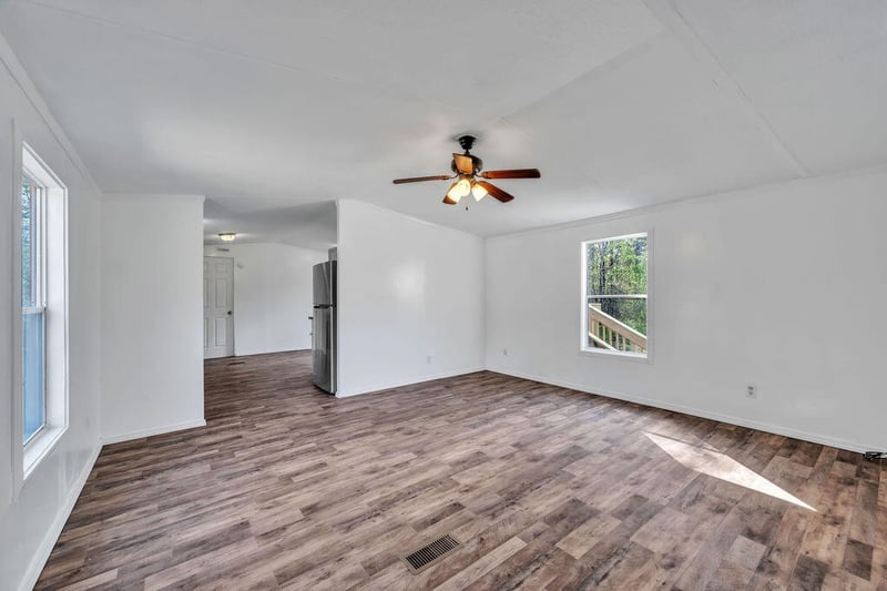 361 Katie Ln, Chatsworth, GA 30705