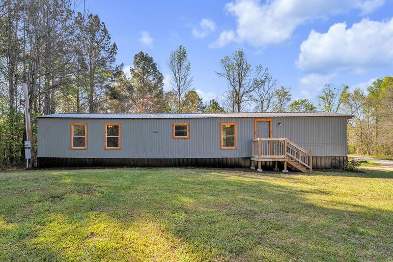 361 Katie Ln, Chatsworth, GA 30705