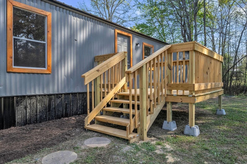 361 Katie Ln, Chatsworth, GA 30705