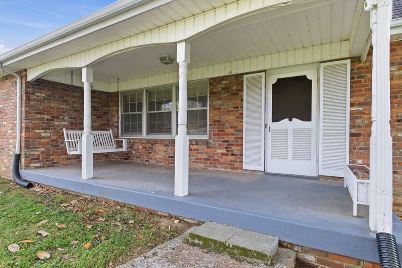 323 Nokes Dr, Hendersonville, TN 37075