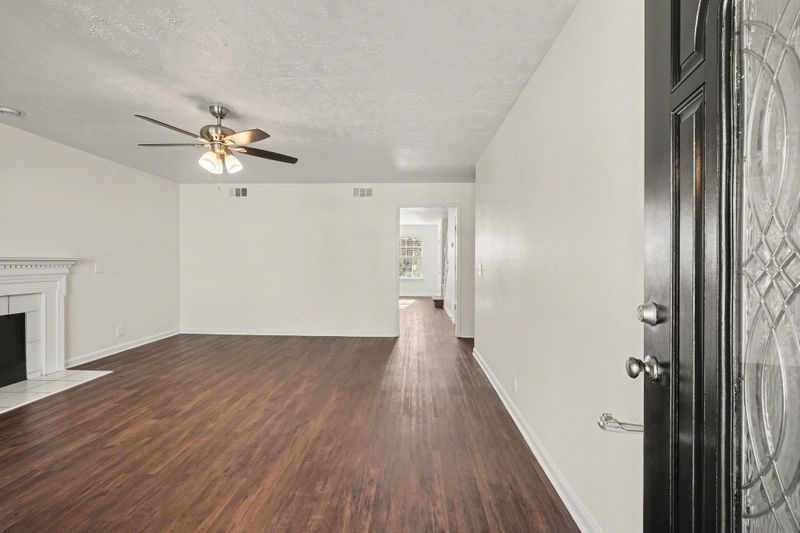913 Tom Hailey Blvd, La Vergne, TN 37086