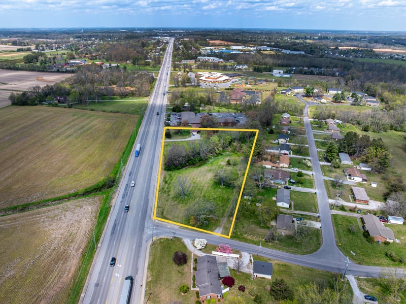 936 S Broadway St, Portland, TN 37148