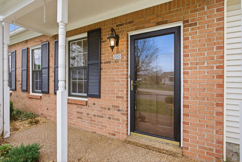 2043 Union Pl, Columbia, TN 38401