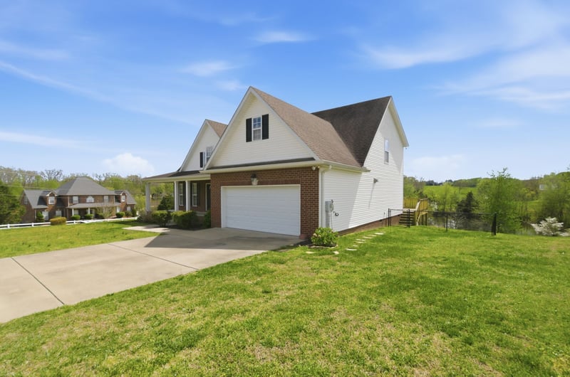 163 Lena Loop, Burns, TN 37029