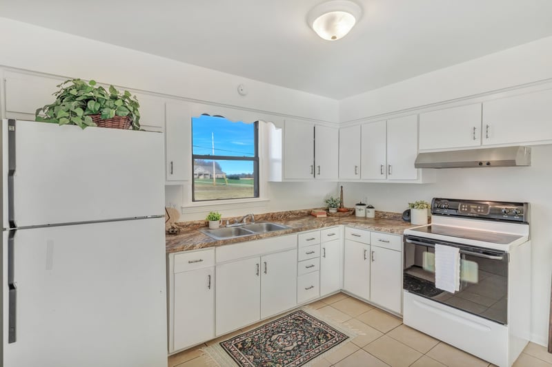 4365 Mount Sharon Rd, Greenbrier, TN 37073