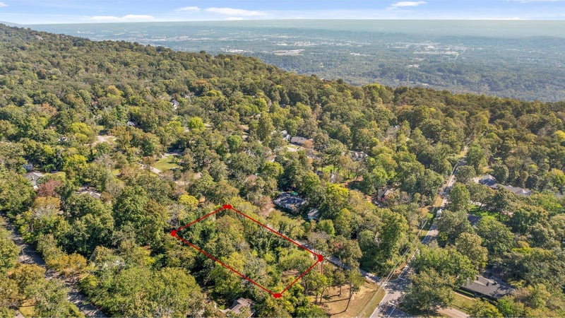 1212 Cinderella Rd, Lookout Mountain, GA 30750
