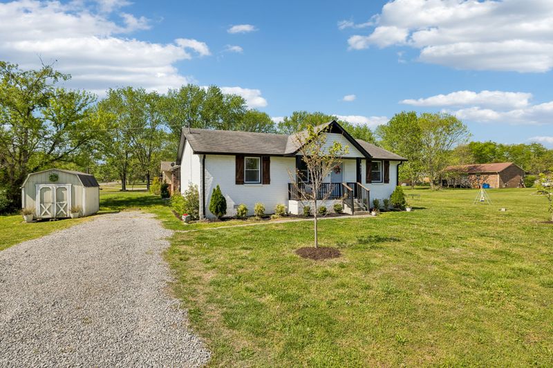 8617 Maple St, Murfreesboro, TN 37129