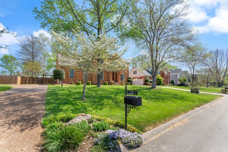 504 Ridgestone Dr, Franklin, TN 37064
