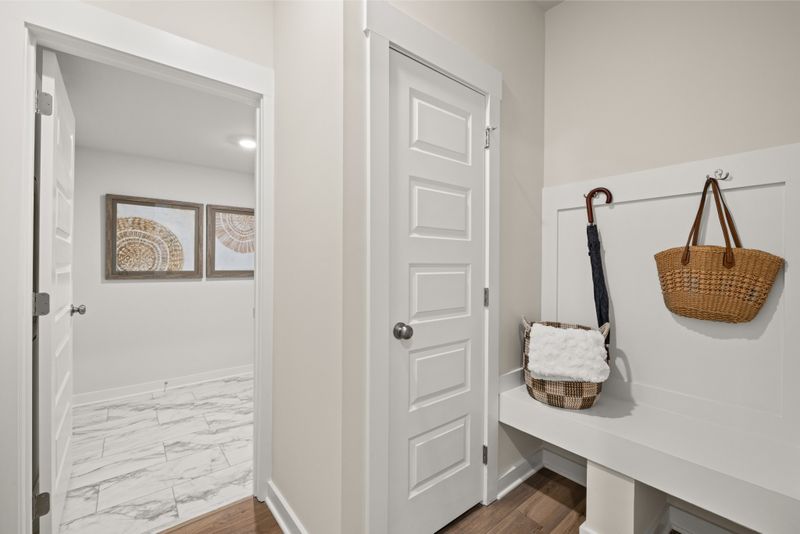 204 Crown Gardens Ct, Hermitage, TN 37076