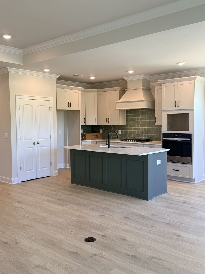 7700 Chapin Dr, Murfreesboro, TN 37129