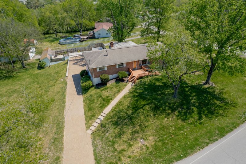 204 Fannin Dr, Goodlettsville, TN 37072