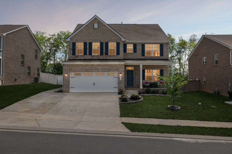 293 Grassy Glen Dr, Gallatin, TN 37066