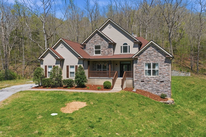 1075 Garland Hollow Rd, Pegram, TN 37143