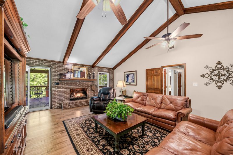 4008 Shenandoah Dr, Columbia, TN 38401
