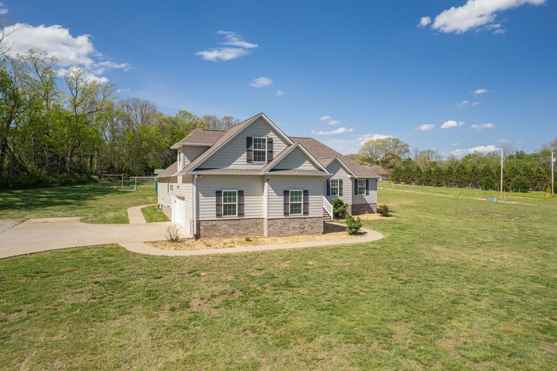 3036 Valley Creek Rd, Culleoka, TN 38451