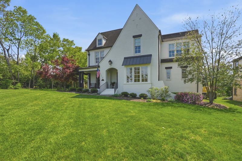 1725 Stokes Ln, Nashville, TN 37215