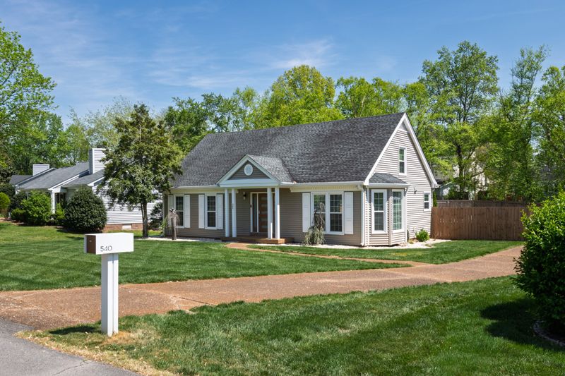 540 Riverview Dr, Franklin, TN 37064