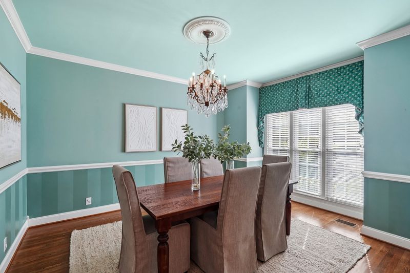 621 Cherry Glen Cir, Nashville, TN 37215