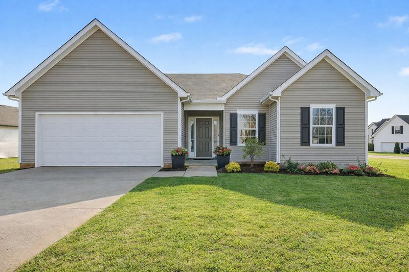 2616 Elijah Dr, Murfreesboro, TN 37129
