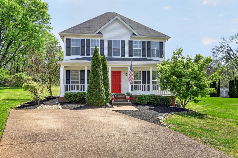 1329 Branchside Ct, Thompsons Station, TN 37179