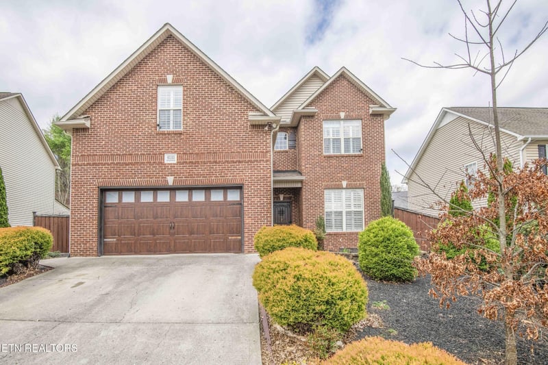 6533 Gentlewinds Dr, Knoxville, TN 37931