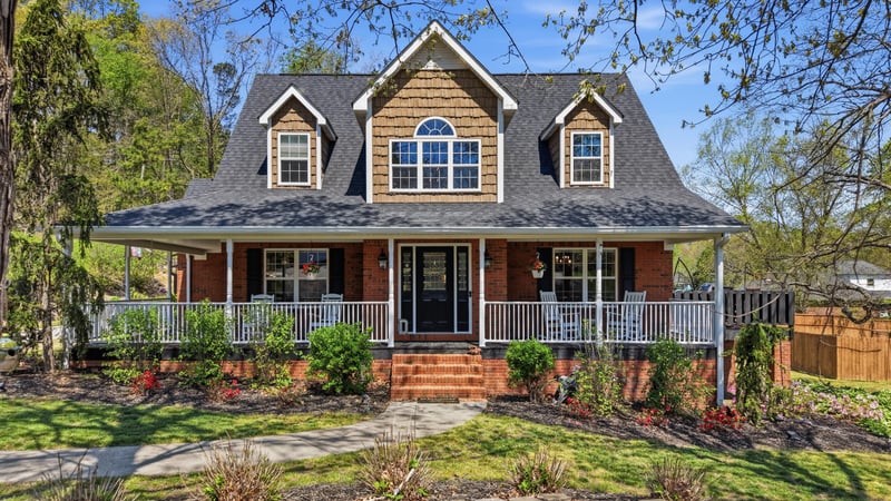 3216 Leona Dr, Rocky Face, GA 30740