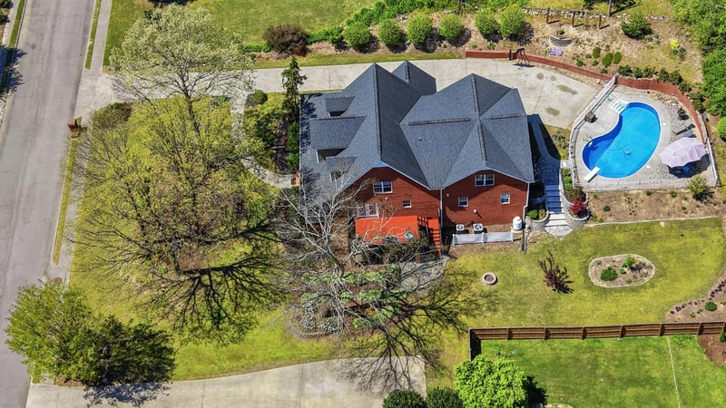 3216 Leona Dr, Rocky Face, GA 30740