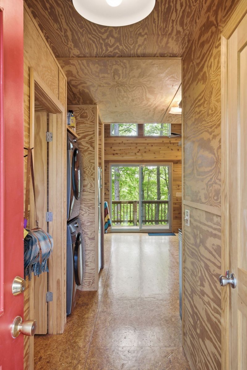 1277 Loftis Rd, Ashland City, TN 37015