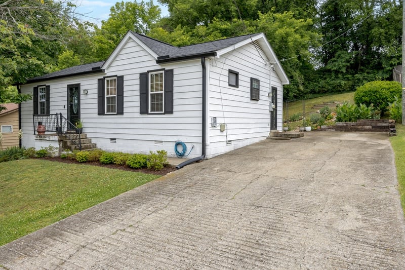 217 Flora Maxwell Rd, Nashville, TN 37211