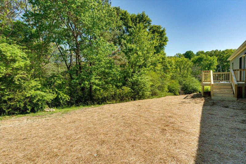 128 Pinson Ln, Chickamauga, GA 30707