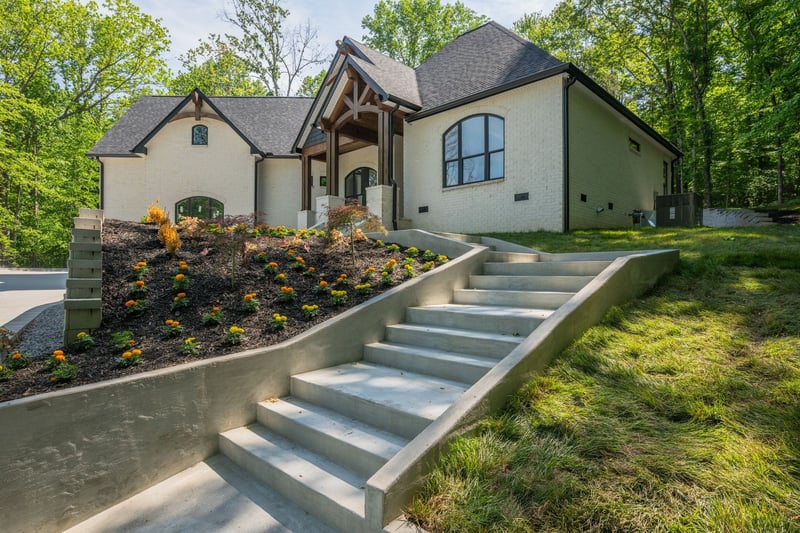 126 Dogwood Ct, Dickson, TN 37055