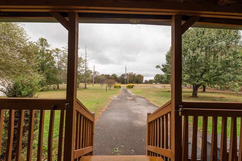 253 Halls Mill Rd, Chickamauga, GA 30707
