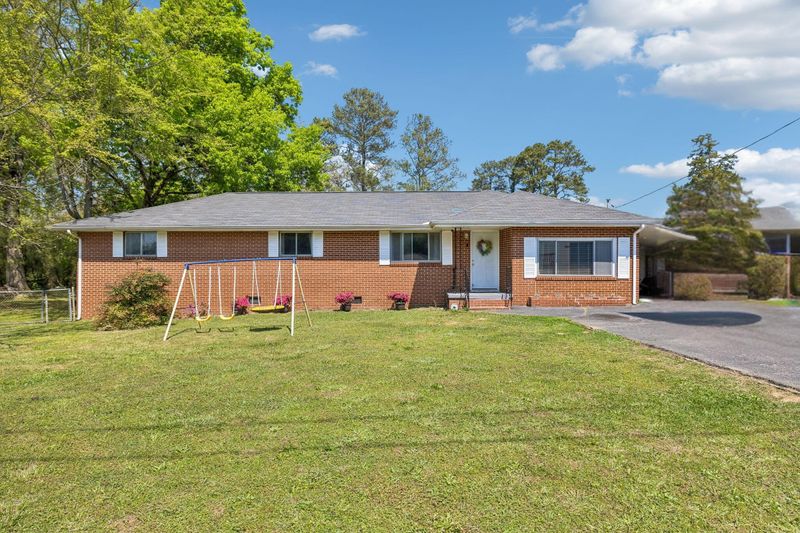 4 Delores Dr, Fort Oglethorpe, GA 30742